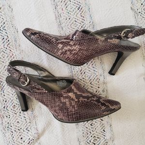 Bandaging Brown Snake Skin Slingback Heels 6M